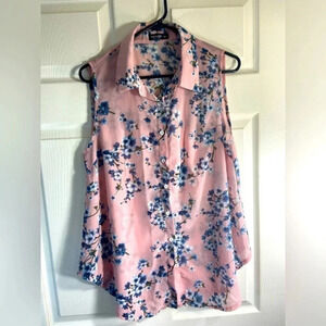 Shein  Curve - Sleeveless Blouse - Pink w/ Blue Flowers 🌸